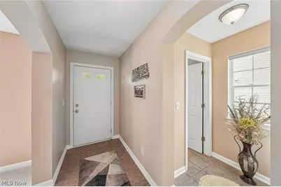 7680 Woodpath Drive, Hudson, OH 44236 - Photo 5