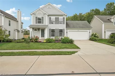 7680 Woodpath Drive, Hudson, OH 44236 - Photo 3