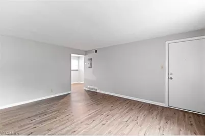 3293 7th Street, Cuyahoga Falls, OH 44221 - Photo 5