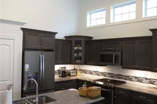 4155 Millstone Ln, Mogadore, OH 44260 - Photo 9