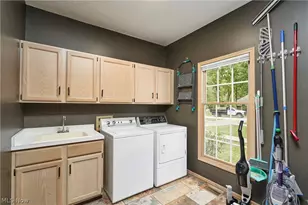 743 White Tail Ridge Dr, Fairlawn, OH 44333 - Photo 17