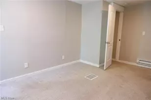 3152 W 68th St, Loveland, OH 44102 - Photo 13