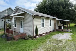 1590 Berger Street S, East Canton, OH 44730 - Photo 5