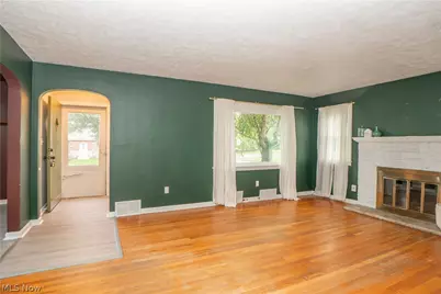 3809 Frazer Avenue NW, Canton, OH 44709 - Photo 5
