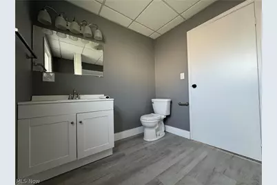 734 Main Street, Bridgeport, OH 43912 - Photo 13