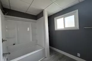 734 Main St, Bridgeport, OH 43912 - Photo 11