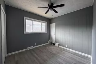 734 Main St, Bridgeport, OH 43912 - Photo 17