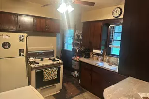 3260 S Wendover Cir, Youngstown, OH 44511 - Photo 7