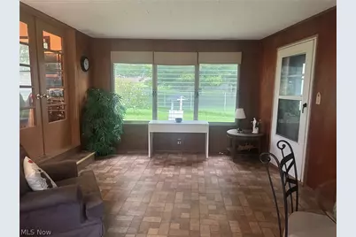 3260 S Wendover Circle, Youngstown, OH 44511 - Photo 3