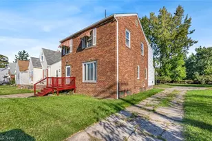 17422 Puritas Ave, Loveland, OH 44135 - Photo 3