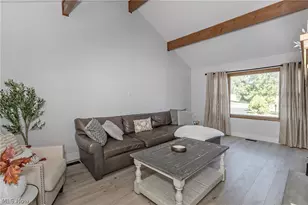 694 Simich Dr, Green Hills, OH 44131 - Photo 5