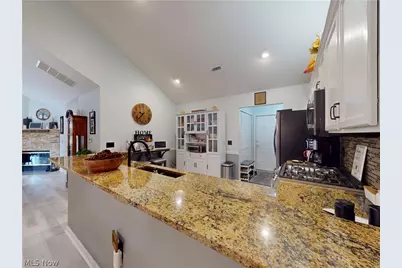 634 Crossings Circle, Tallmadge, OH 44278 - Photo 7