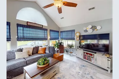 634 Crossings Circle, Tallmadge, OH 44278 - Photo 15
