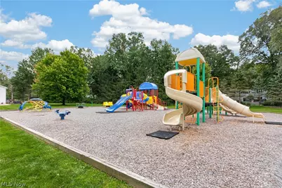 211 Beacon Hill Boulevard, Northfield, OH 44067 - Photo 45