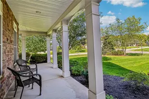 205 Lookout Point, Aurora, OH 44202 - Photo 3