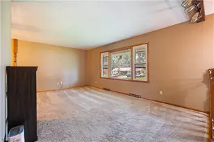 1451 Mishler St NE, Alliance, OH 44601 - Photo 9