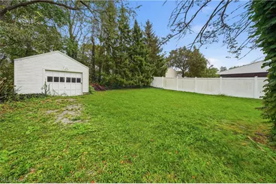 155 Hawk Avenue, Akron, OH 44312 - Photo 17