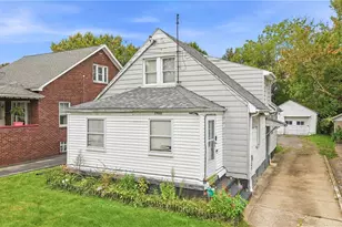 1946 Connecticut Ave, Youngstown, OH 44509 - Photo 3