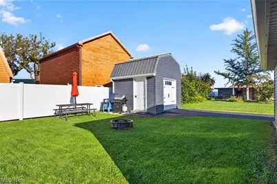 2423 Linwood Drive, Ashtabula, OH 44004 - Photo 43