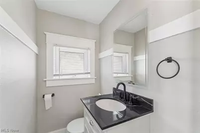 252 17th Street NW, Barberton, OH 44203 - Photo 13