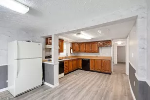 2456 Delaware Ave, Akron, OH 44312 - Photo 7