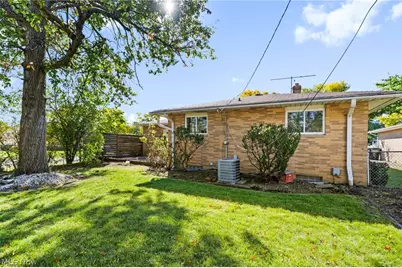 24729 Ronan Road, Huber Heights, OH 44146 - Photo 29