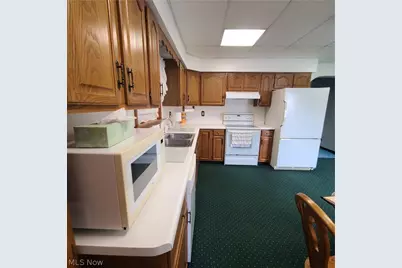 812 S Zane Highway, Martins Ferry, OH 43935 - Photo 9