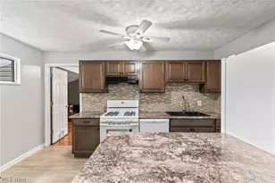 1395 Arcadia Rd, Kent, OH 44240 - Photo 9