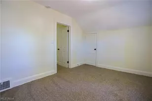 8216 Vineyard Ave, Loveland, OH 44105 - Photo 17