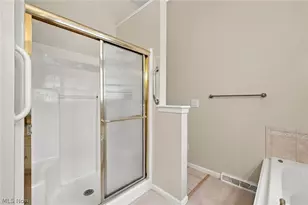 11321 S Forest Dr, Concord Twp, OH 44077 - Photo 17