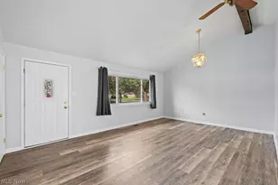 5713 Vickie Ln, Huber Heights, OH 44146 - Photo 5