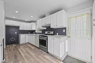 5713 Vickie Ln, Huber Heights, OH 44146 - Photo 13