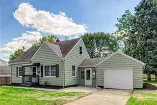 1064 Ray St, Akron, OH 44306 - Photo 3