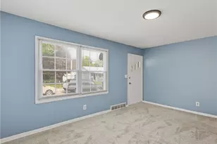 1064 Ray St, Akron, OH 44306 - Photo 7