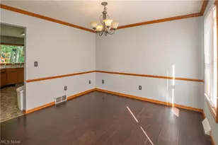 498 Herbert Rd, Akron, OH 44312 - Photo 9
