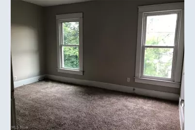 942 Locust Avenue, Zanesville, OH 43701 - Photo 9