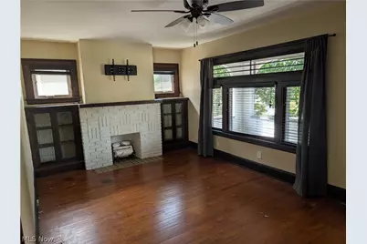 2029 Elbur Avenue #Up, Oakwood, OH 44107 - Photo 3