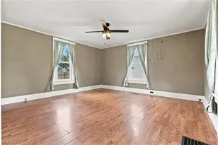 49 W 8th St, Dresden, OH 43821 - Photo 3