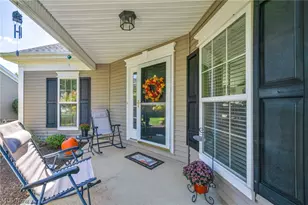5304 Lake Forest Reserve Ln, Brunswick, OH 44212 - Photo 3