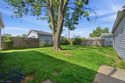 4316 Charleston Avenue, Lorain, OH 44055 - Photo 21