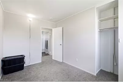 4316 Charleston Avenue, Lorain, OH 44055 - Photo 9