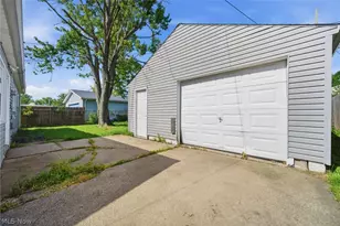 4316 Charleston Ave, Lorain, OH 44055 - Photo 19