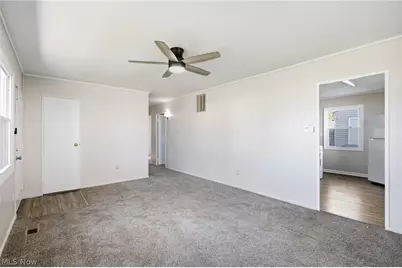 4316 Charleston Avenue, Lorain, OH 44055 - Photo 7
