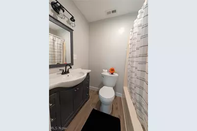 12498 National Dr., Grafton, OH 44044 - Photo 25