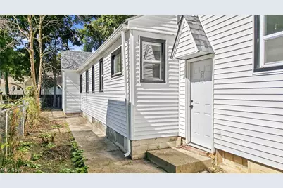 3905 Elmwood Avenue, Austintown, OH 44515 - Photo 7