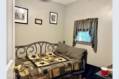 1207 N 9th Street, Martins Ferry, OH 43935 - Photo 25