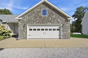 37517 Harry's Ridge Rd, Belmont, OH 43713 - Photo 11