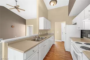 3980 Arbor Creek Ave NW, Canton, OH 44718 - Photo 15