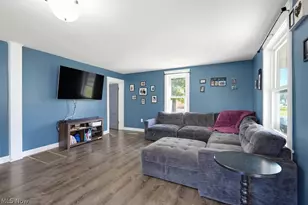122 Wooster St NE, Navarre, OH 44662 - Photo 9