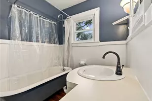 979 Iona Ave, Akron, OH 44314 - Photo 23
